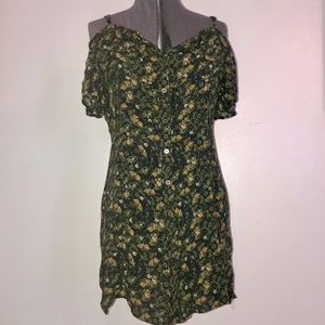 Mossimo cold shoulder green floral dress